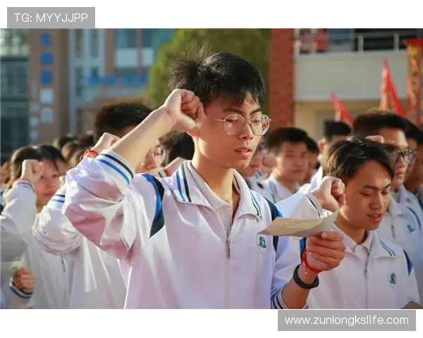 尊龙时凯人生就是搏：理解人生中的风险与机遇，培养勇于拼搏的精神，实现人生的全面突破